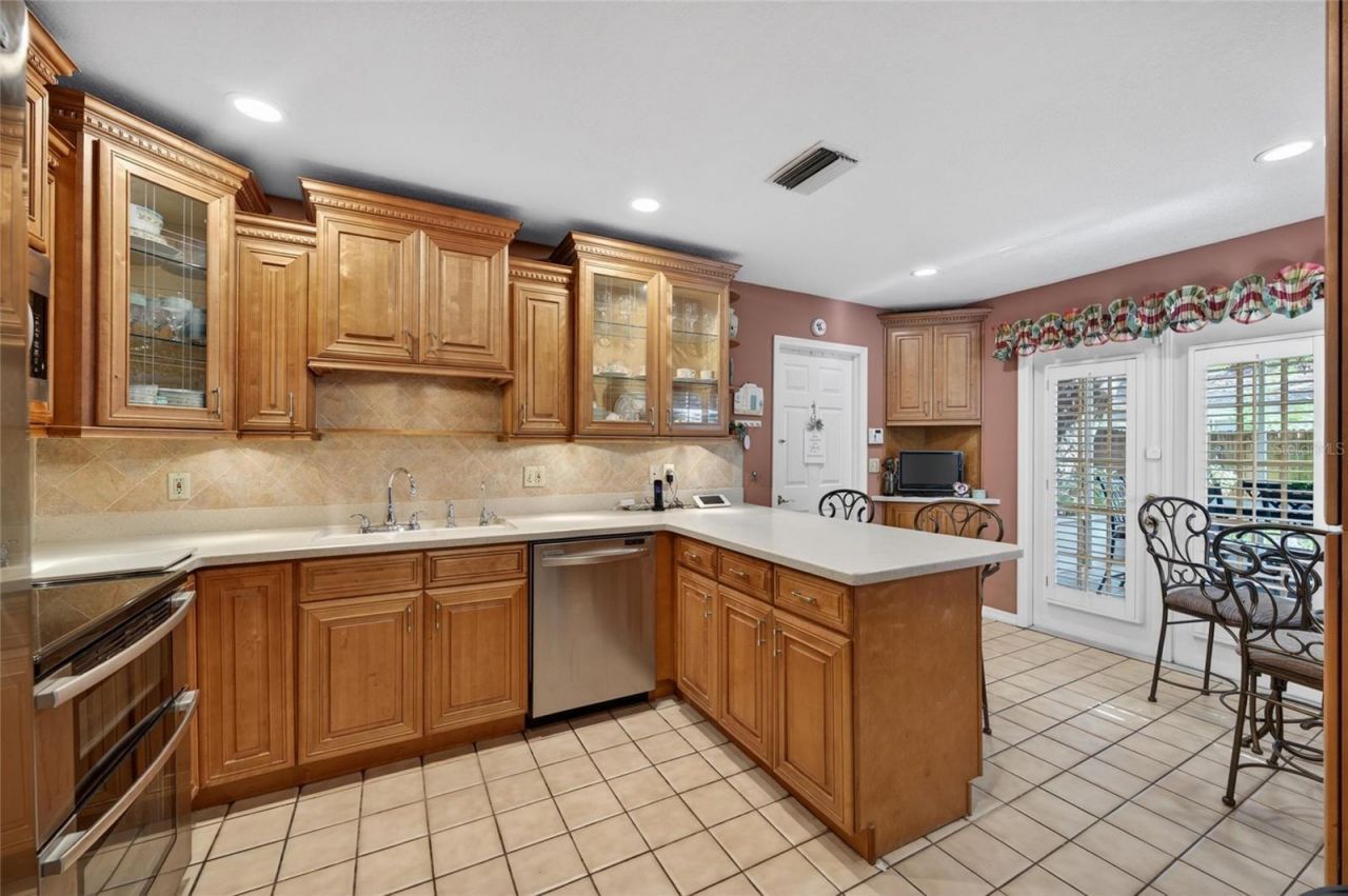 1311 W Carissa Court , Tampa, FL 33604 Photo