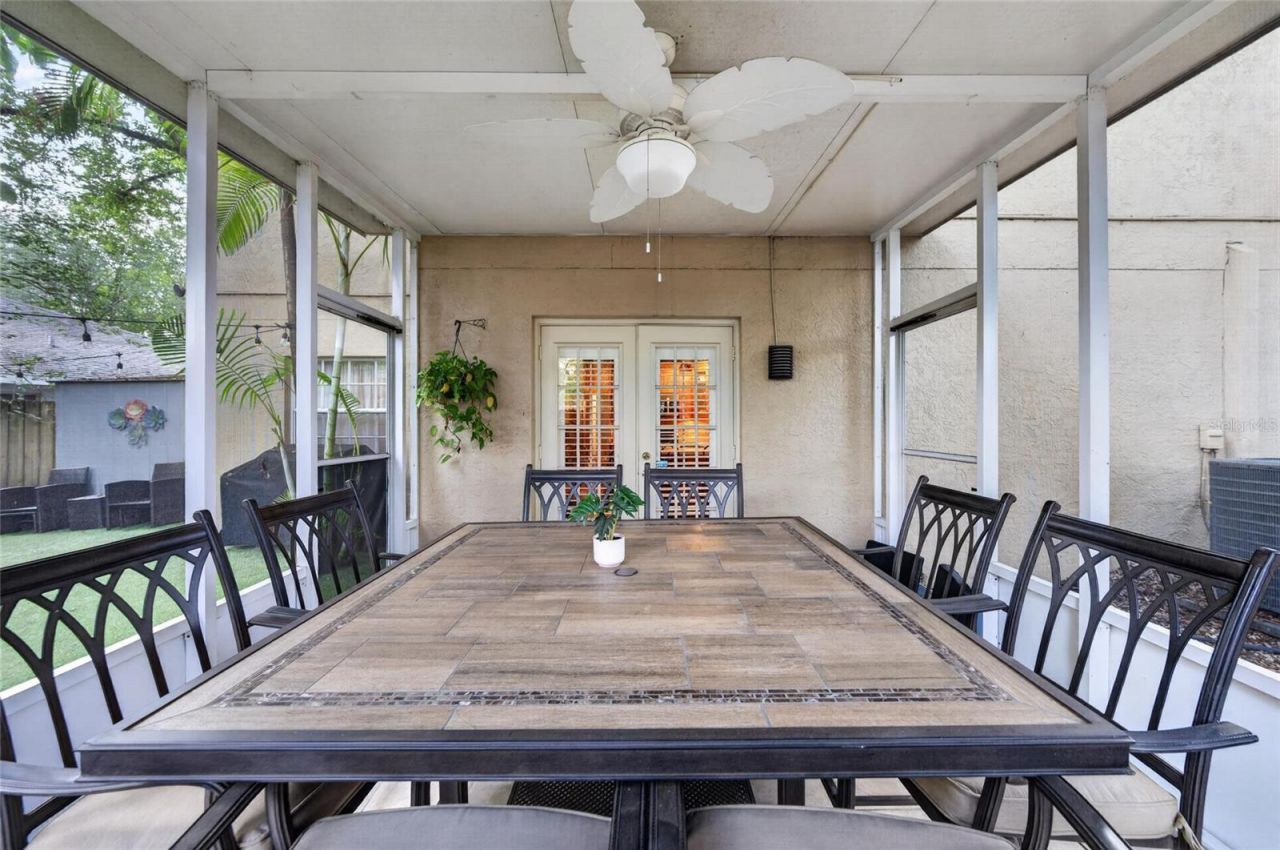 1311 W Carissa Court , Tampa, FL 33604 Photo