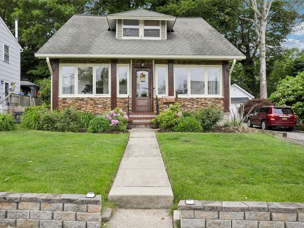 75 Chestnut Avenue , Pelham, NY 10803