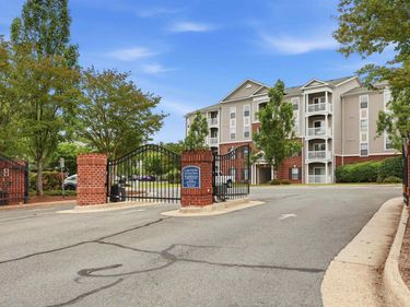 122 YELLOWSTONE DR , Unit 306, Charlottesville, VA 22903