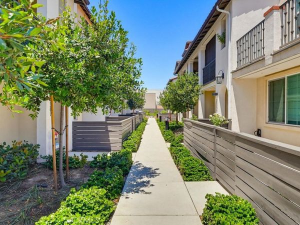 2538 Valentina Way, Unit 5, Commerce, CA 90040