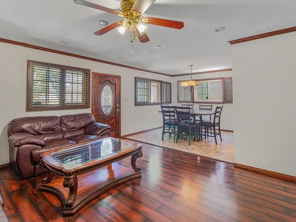 2930 Florence Avenue, Los Angeles, CA 90043