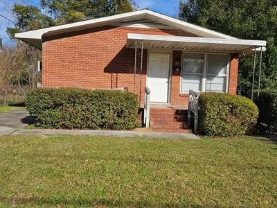 605 Howard Street, Hartsville, SC 29550