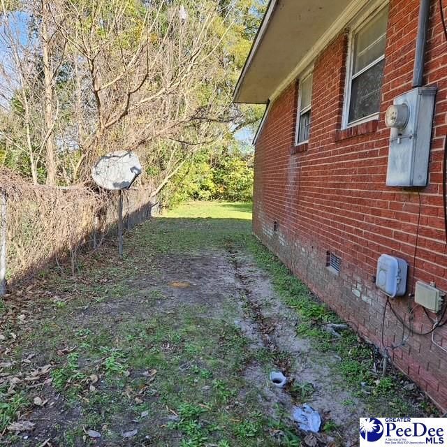 605 Howard Street Photo 13