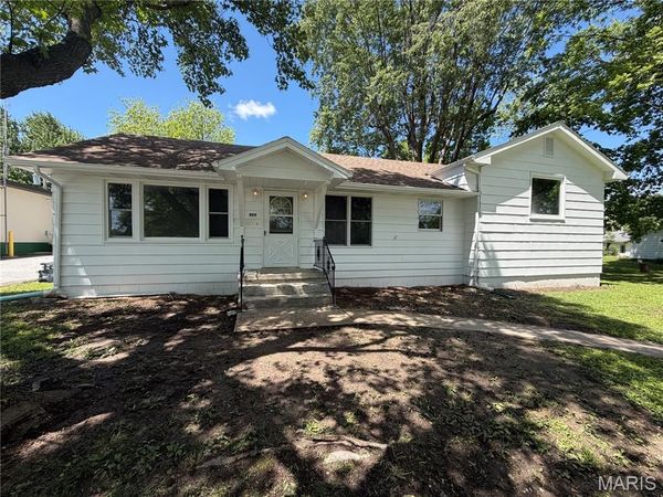 809 S 3rd Street , Clarksville, MO 63336
