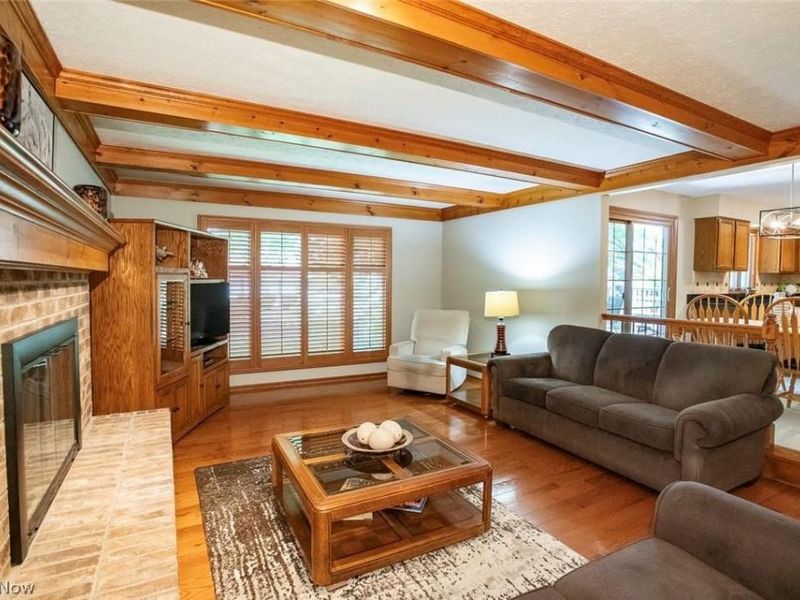 18399 Yorktown Oval , Strongsville, OH 44136 Photo 17