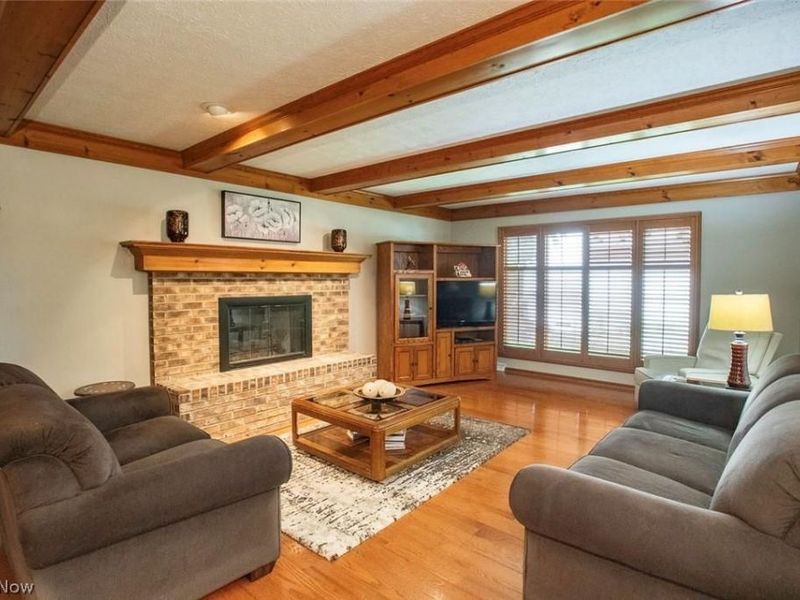 18399 Yorktown Oval , Strongsville, OH 44136 Photo 18