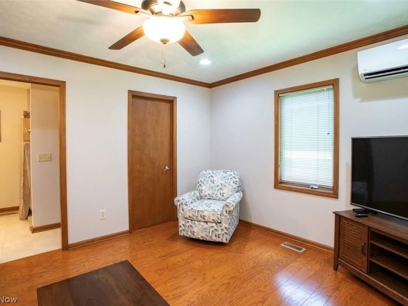 18399 Yorktown Oval , Strongsville, OH 44136 Photo 21