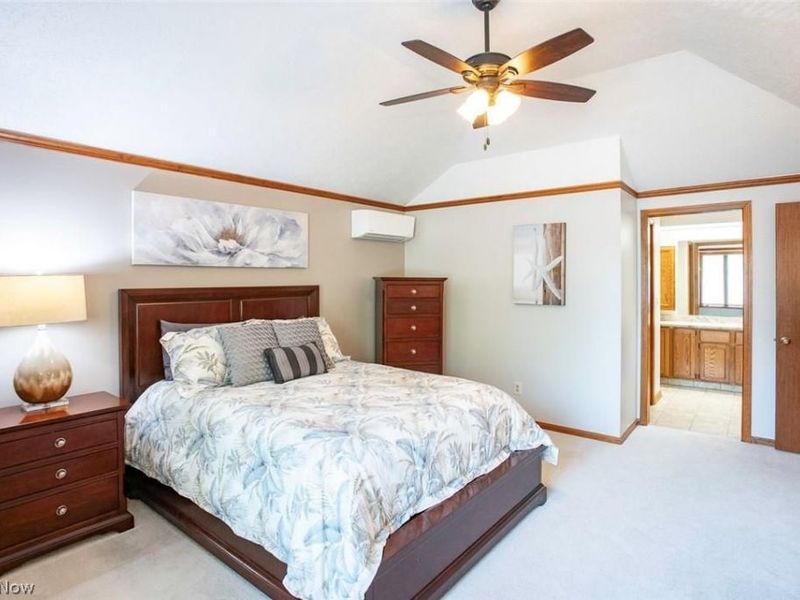 18399 Yorktown Oval , Strongsville, OH 44136 Photo 26