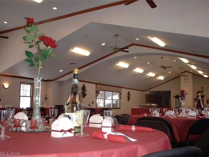 18399 Yorktown Oval , Strongsville, OH 44136 Photo 46