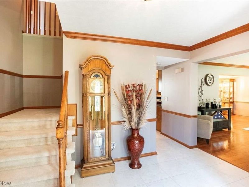 18399 Yorktown Oval , Strongsville, OH 44136 Photo 5