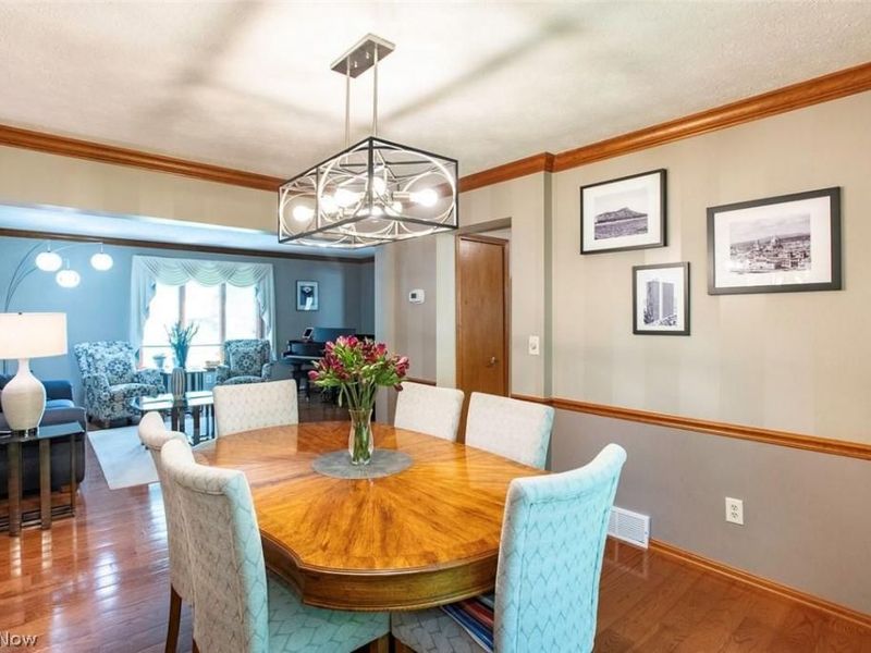 18399 Yorktown Oval , Strongsville, OH 44136 Photo 9