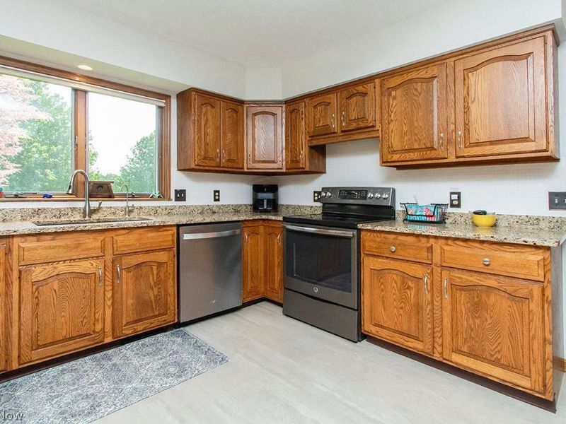 1477 S Hametown Road , Copley, OH 44321 Photo 9