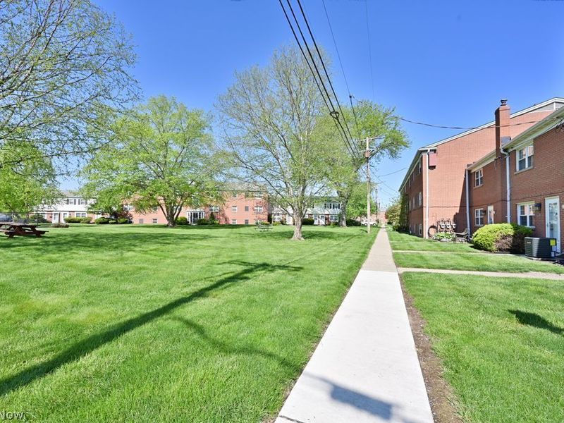3964 Brendan Lane, Unit F411, North Olmsted, OH 44070 Photo 25