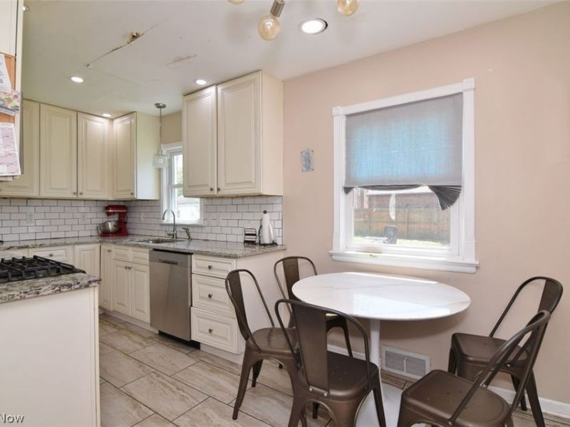 3656 Severn Road , Cleveland Heights, OH 44118 Photo 14