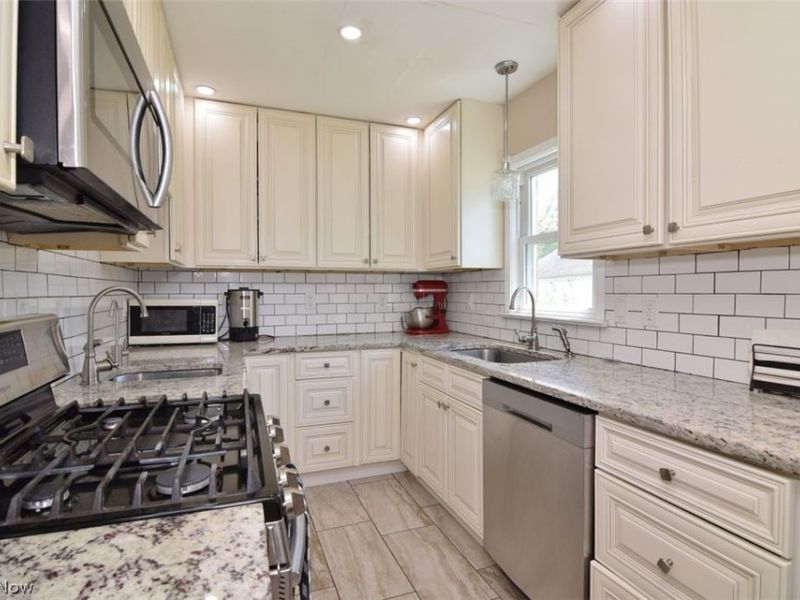 3656 Severn Road , Cleveland Heights, OH 44118 Photo 15