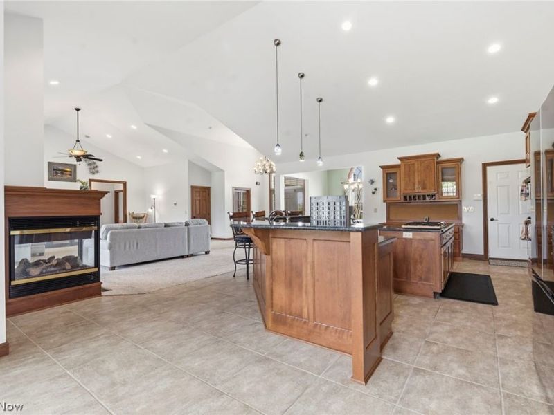 8233 Township Road 466, Lakeville, OH 44638 Photo 15