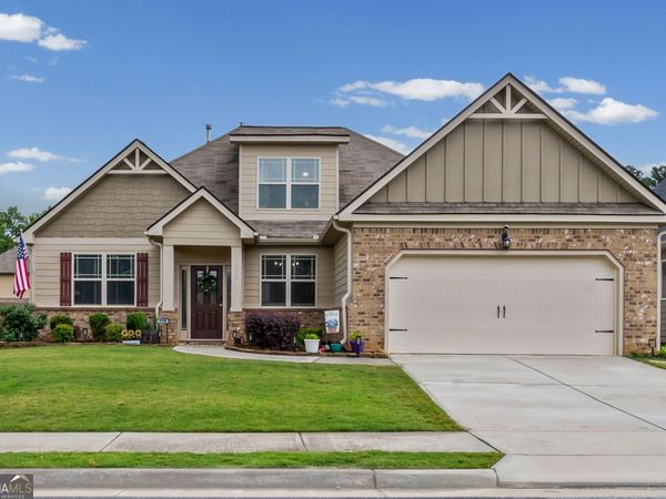 172 Maple Hill Drive, Newnan, GA 30265