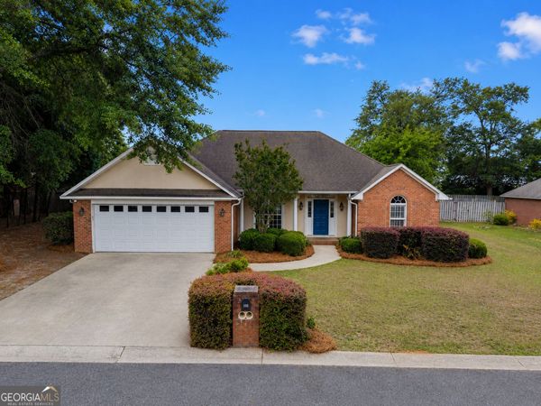 300 Oak Pointe Drive, Dublin, GA 31021