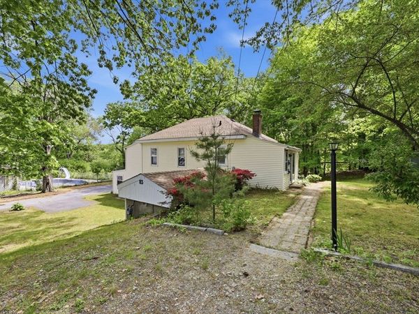 83 Shore Drive, Auburn, MA 01501