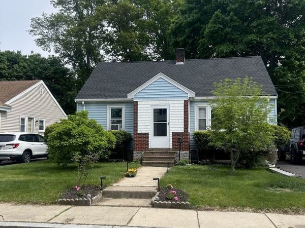 11 Hartlawn Rd, Boston, MA 02132