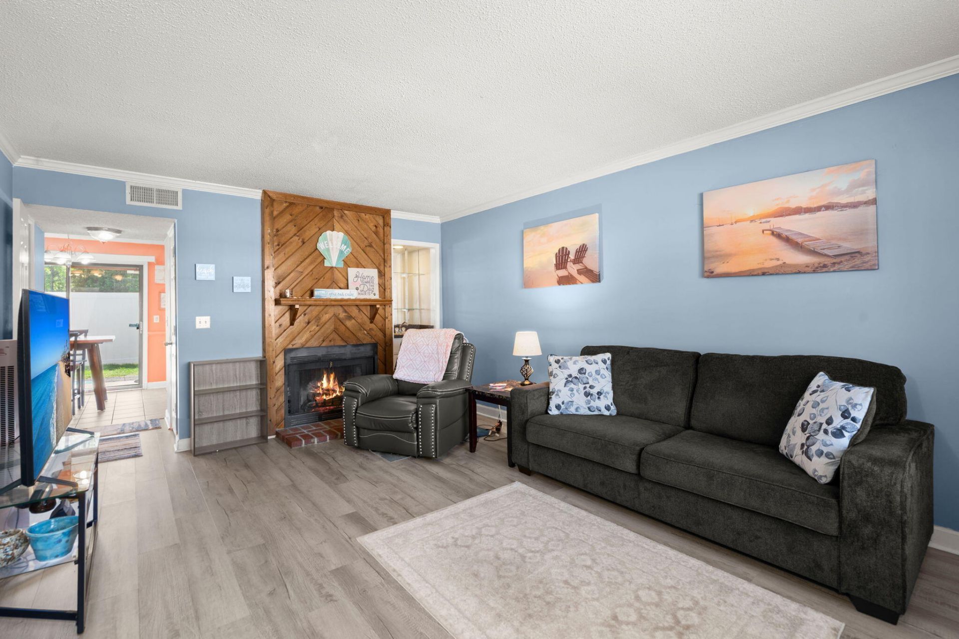 2453 Sorrell Avenue Photo 4