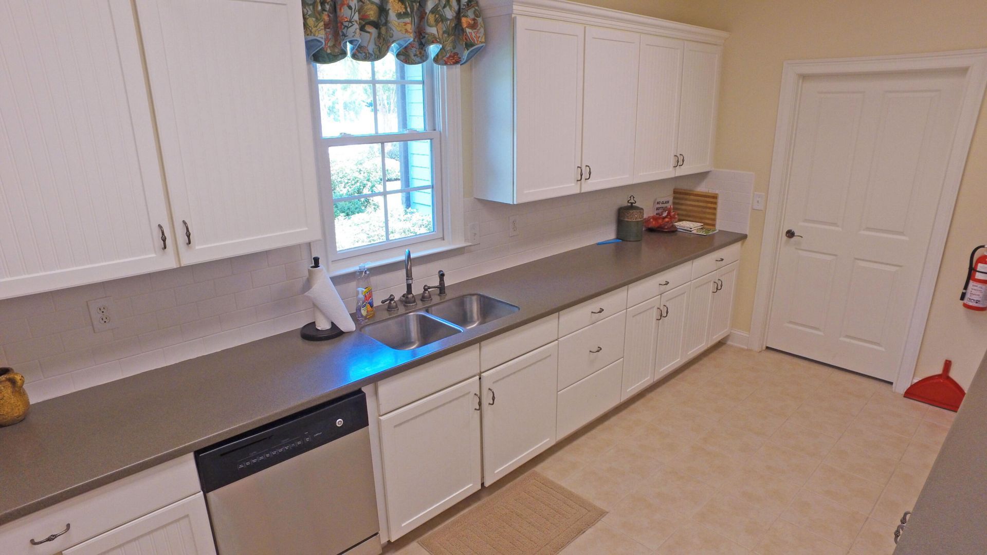 1104 Bridgeview Lane Photo 12
