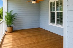 1104 Bridgeview Lane photo 4