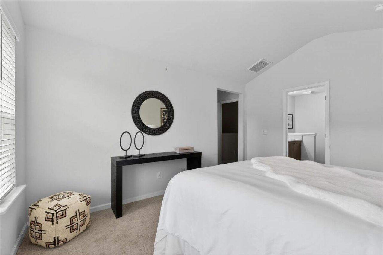111 Cozy Nest Way Photo 17