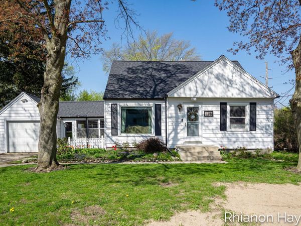 2251 Meurs Court SW, Wyoming, MI 49519