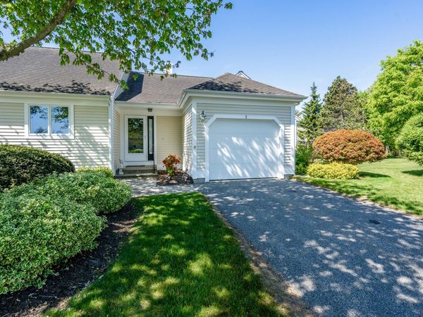 7 Masters Court , Mashpee, MA 02649