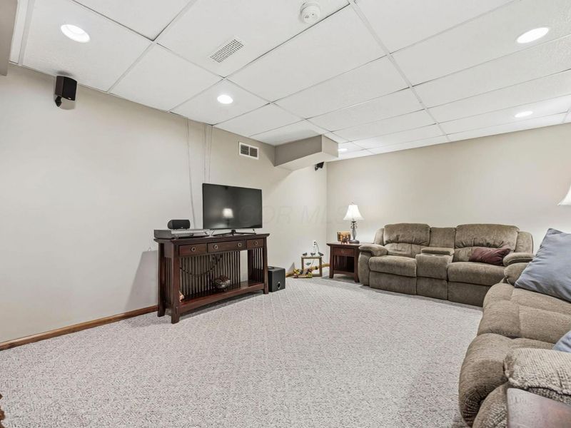 13923 Sunladen Drive NW, Pickerington, OH 43147 Photo 35