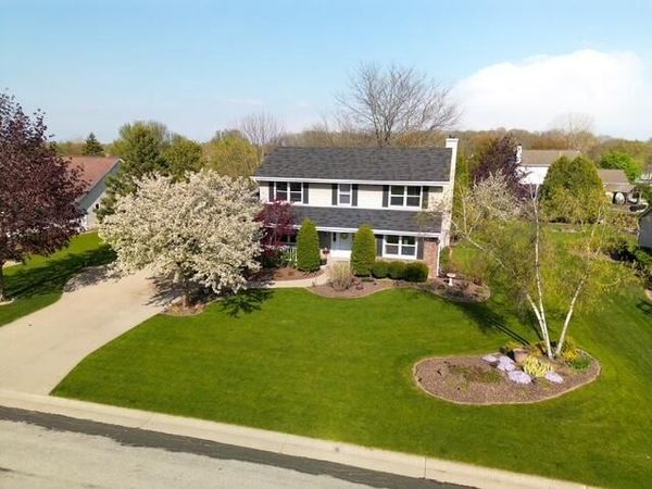 W166N10248 Calico LANE, Germantown, WI 53022
