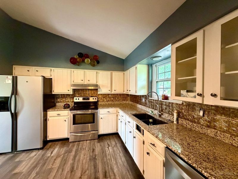 8349 Grinn Drive, West Chester, OH 45069 Photo 11
