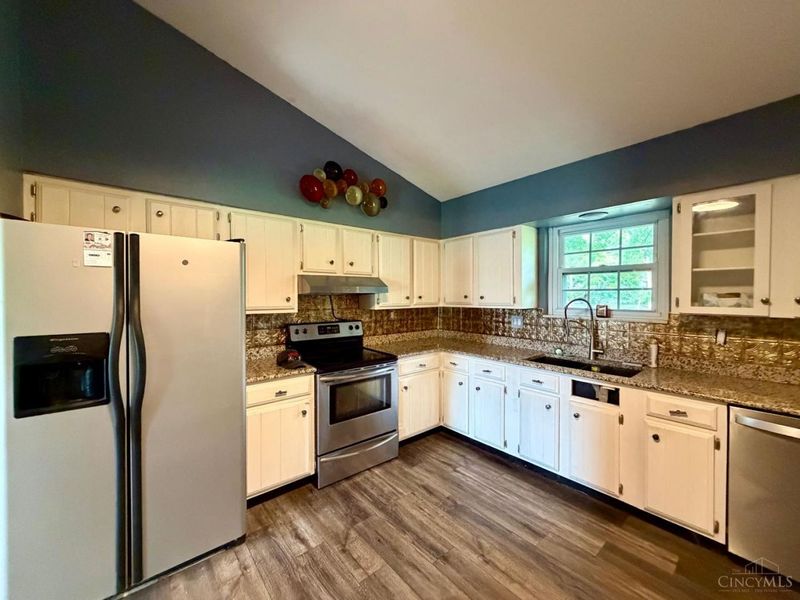 8349 Grinn Drive, West Chester, OH 45069 Photo 13