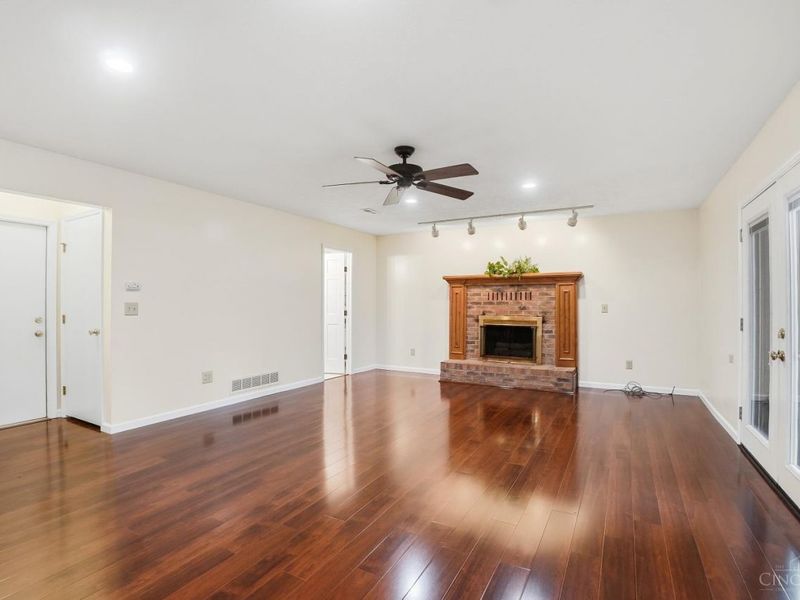 137 Palm Springs Drive, Fairfield, OH 45014 Photo 13