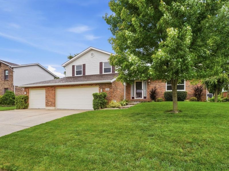 137 Palm Springs Drive, Fairfield, OH 45014 Photo 3