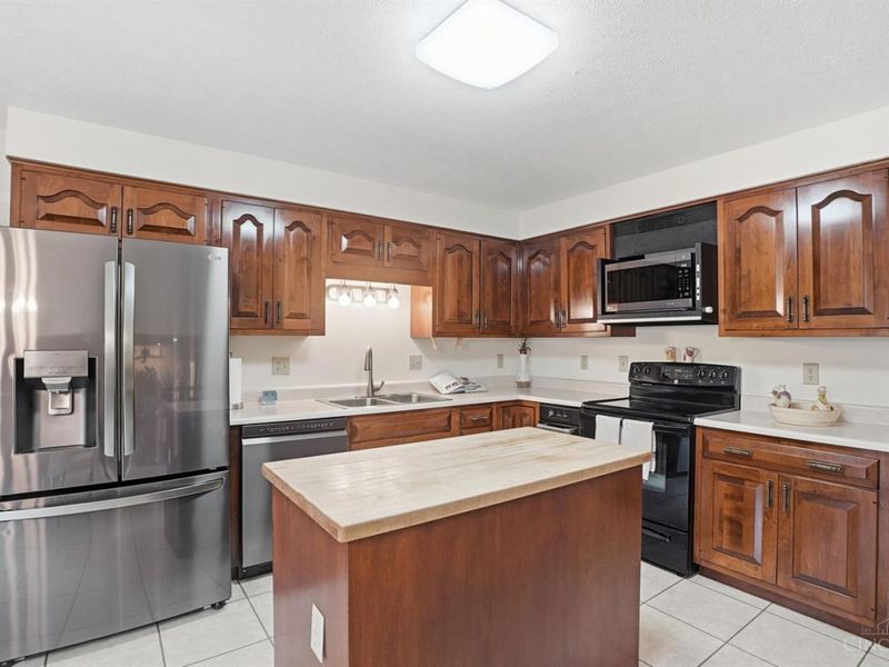 137 Palm Springs Drive, Fairfield, OH 45014 Photo 9