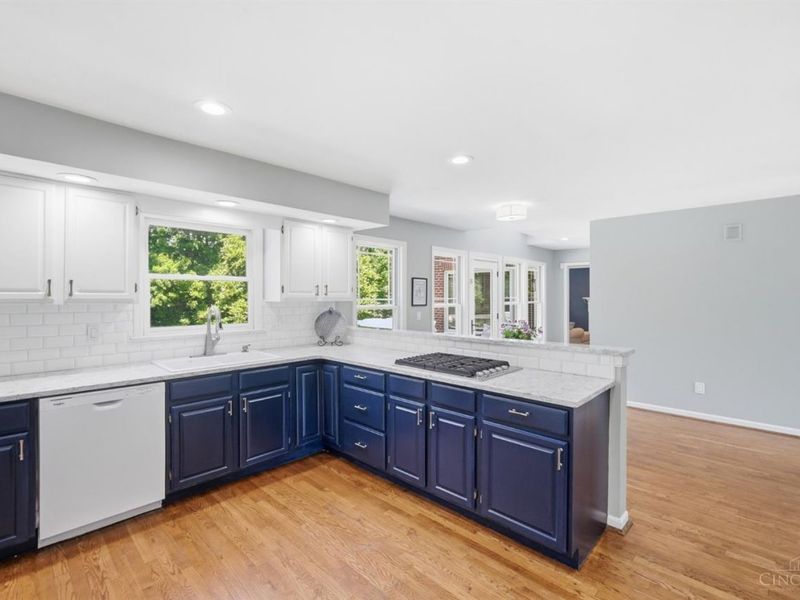 753 Huntersknoll Lane, Anderson Twp, OH 45230 Photo 16