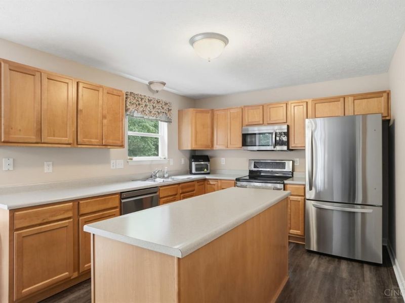 8777 Woolstone Court, Hamilton Twp, OH 45039 Photo 13
