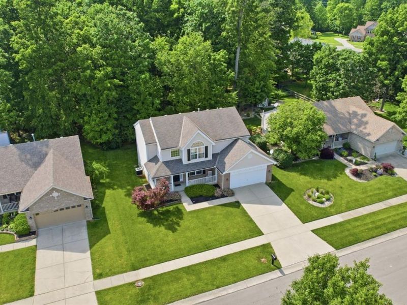 8777 Woolstone Court, Hamilton Twp, OH 45039 Photo 2