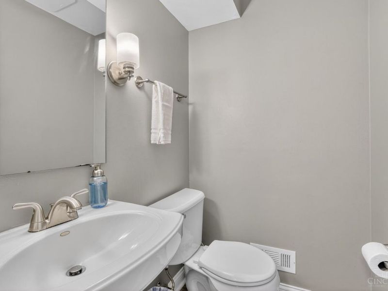 4300 Lexington Green Drive, Union Twp, OH 45245 Photo 11