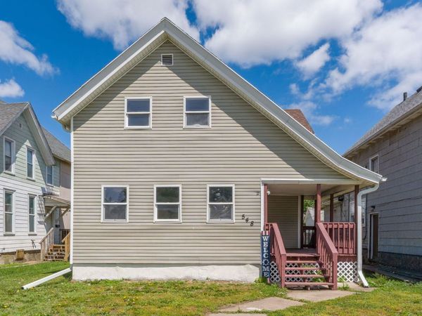 548 7th Avenue, Clinton, IA 52732