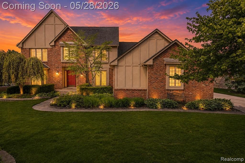 4409 Deacon Court, Troy, MI 48098 Main Photo