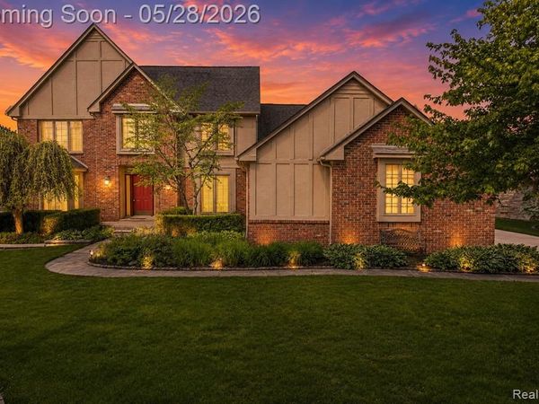 4409 Deacon Court, Troy, MI 48098