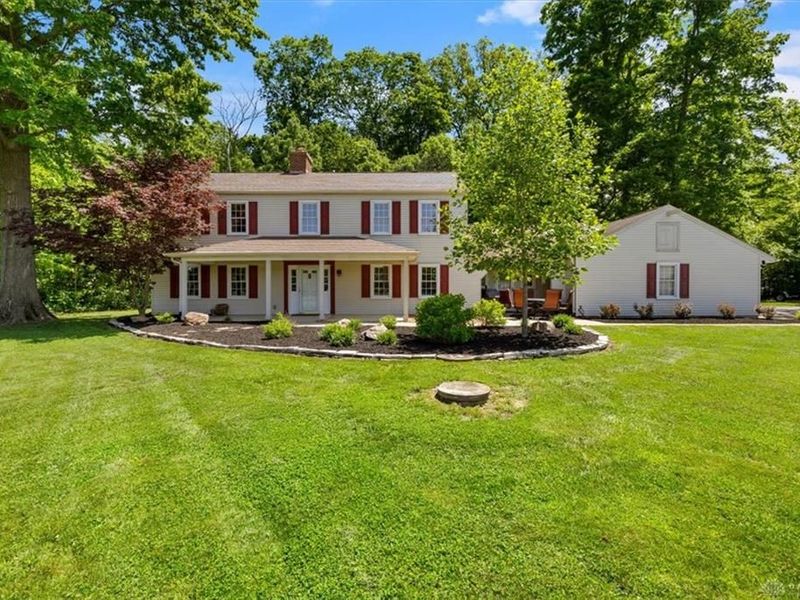 6350 Troy Frederick Road, Tipp City, OH 45371 Photo 2