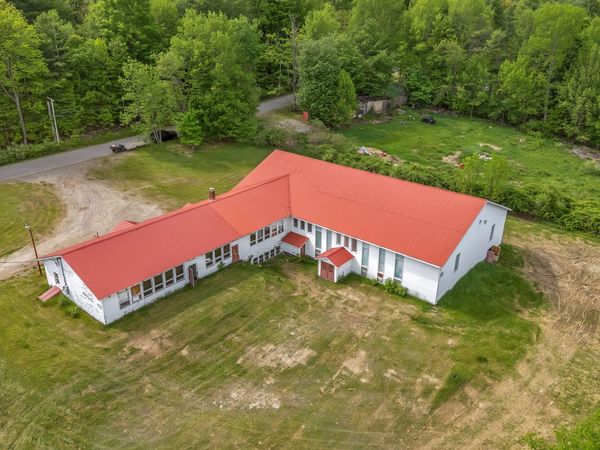 99 Easy Street, Canaan, ME 04924