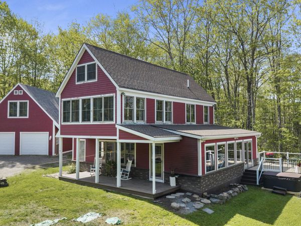 18 Duck Cove Lane , Gardiner, ME 04345
