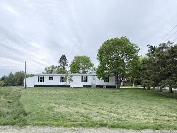 15 West Street , Machias, ME 04654