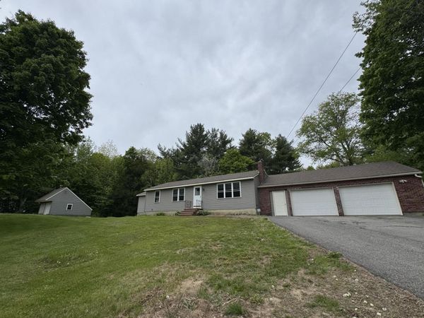 286 Notch Road , Skowhegan, ME 04976